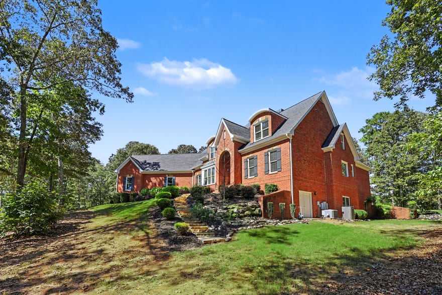 8415 Glen Lake Drive, Cumming, Georgia