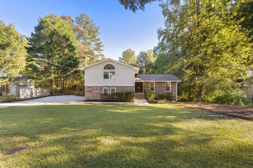 3774 Cherokee Place SE, Marietta, Georgia