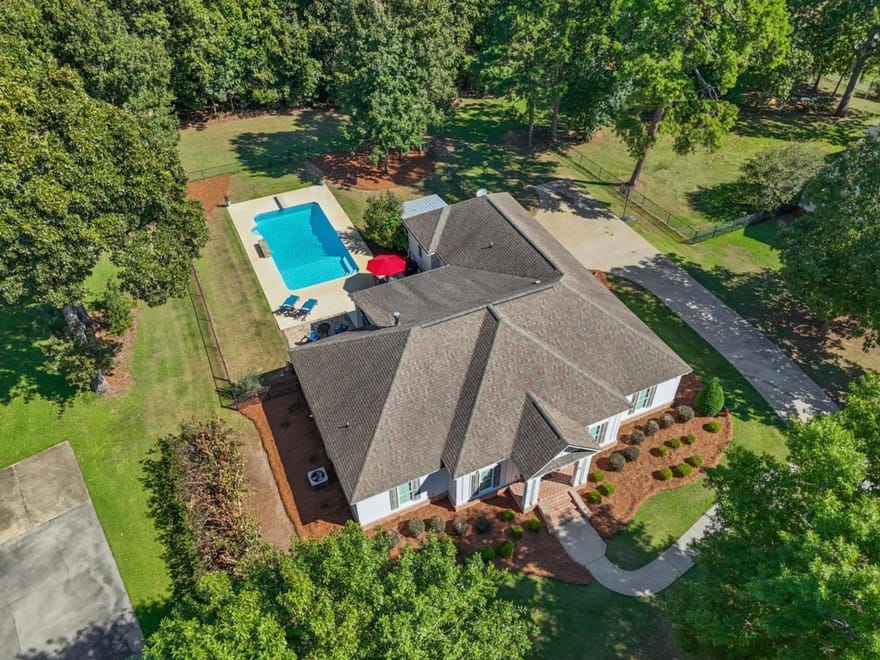 111 Ashley Court, Leesburg, Georgia