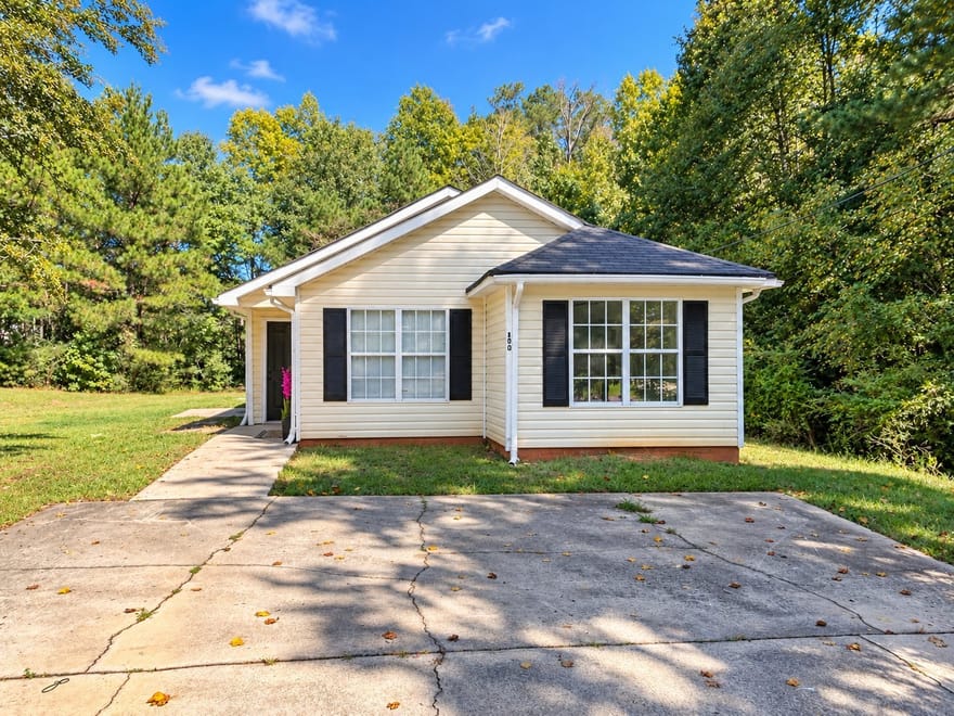 200 Pine Ridge Drive, Carrollton, Georgia
