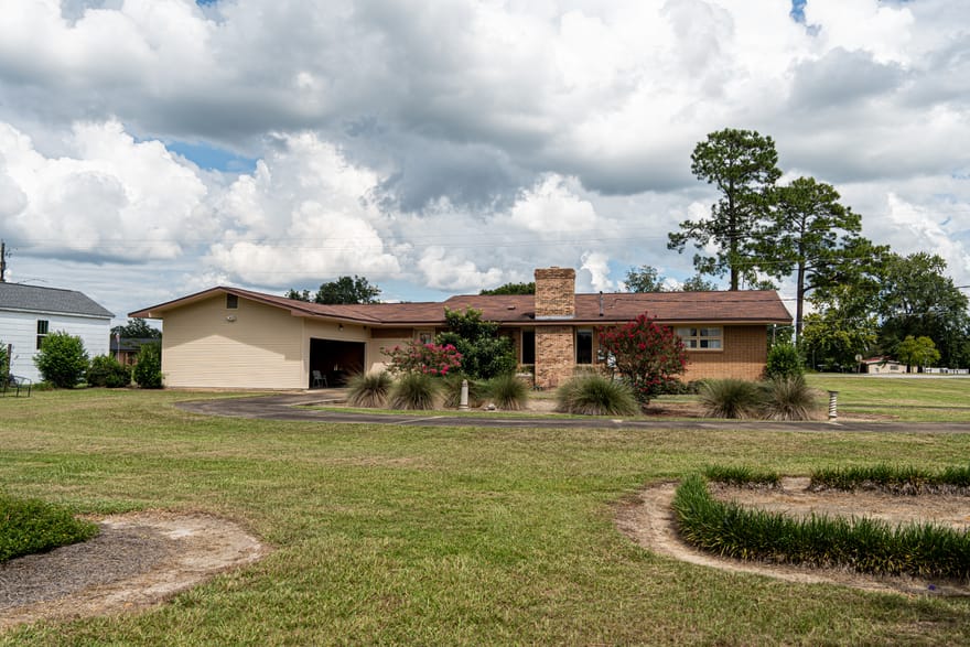 410 S Newcombe Avenue, Donalsonville, Georgia