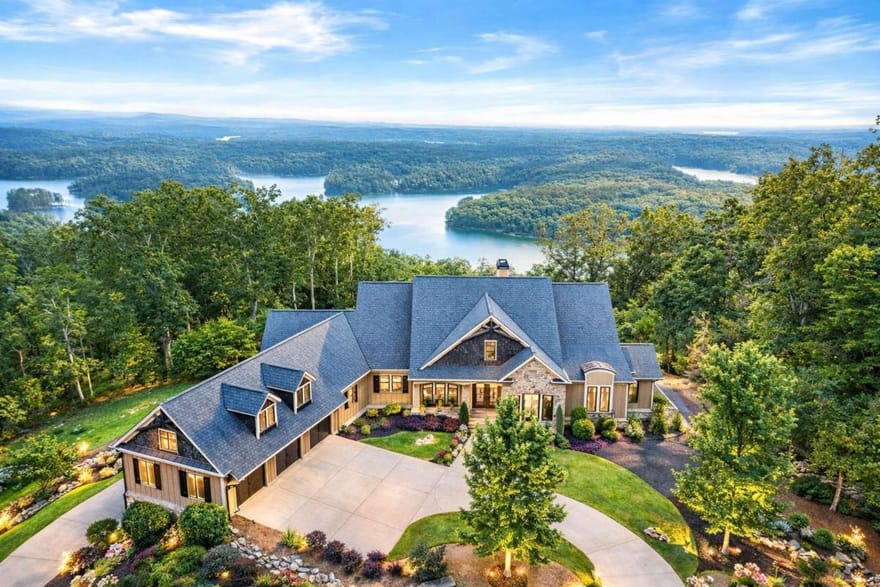 49 Waterside Drive, Cartersville, Georgia
