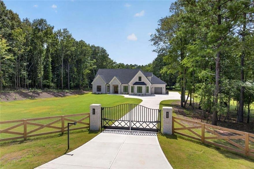 3714 Double Springs Road SW, Monroe, Georgia