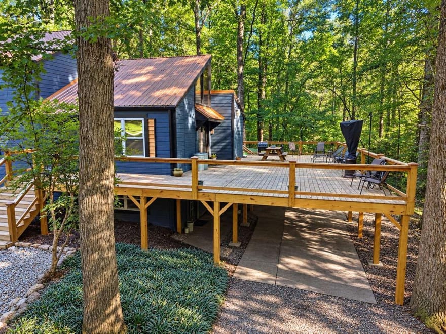 5966 Hilltop Drive, Douglasville, Georgia