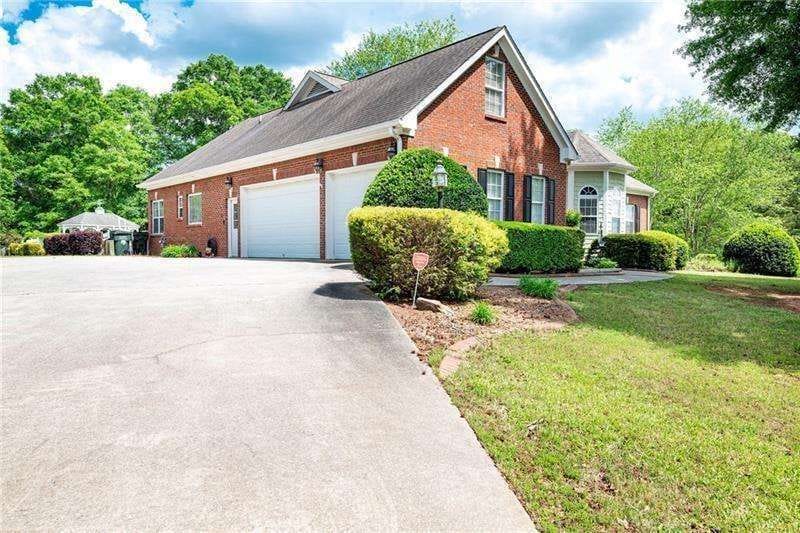 1510 Pecan Plantation Court, Loganville, Georgia