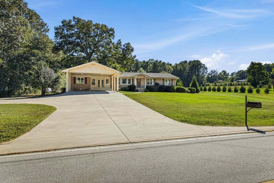 52 E End Road, Covington, Georgia