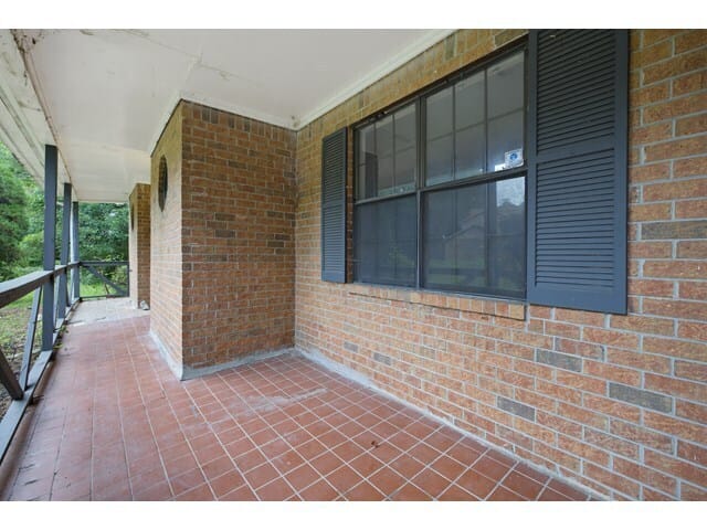 310 River Oak Drive, Riverdale, Georgia