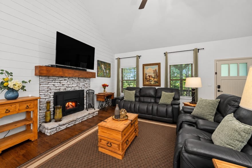 311 Old White Oak Trail, Dawsonville, Georgia