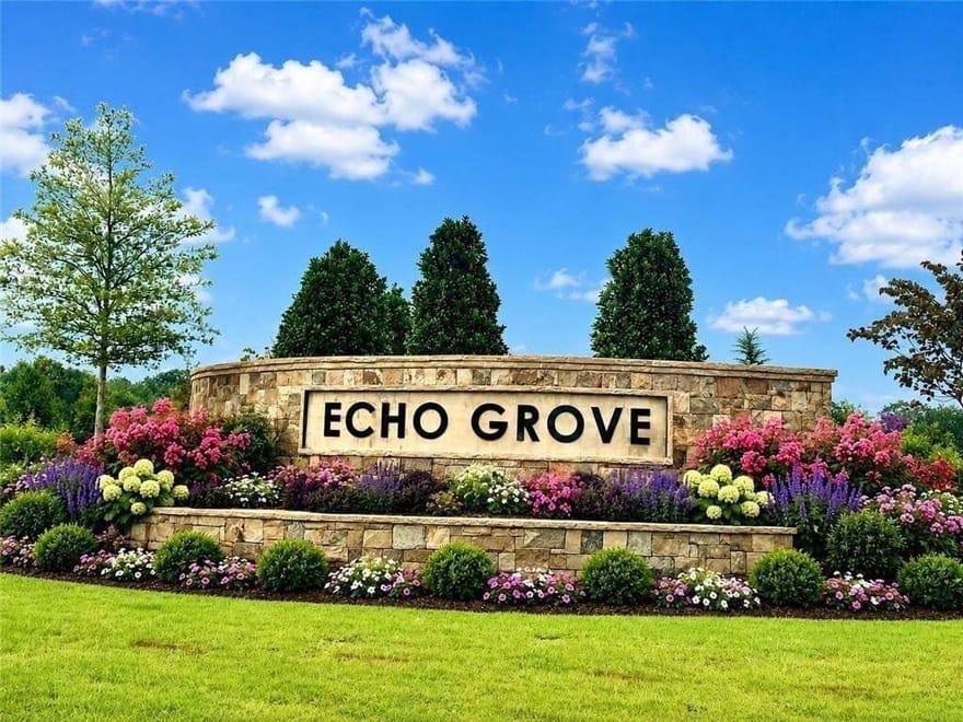 8545 Oak Hollow Way, Cumming, Georgia