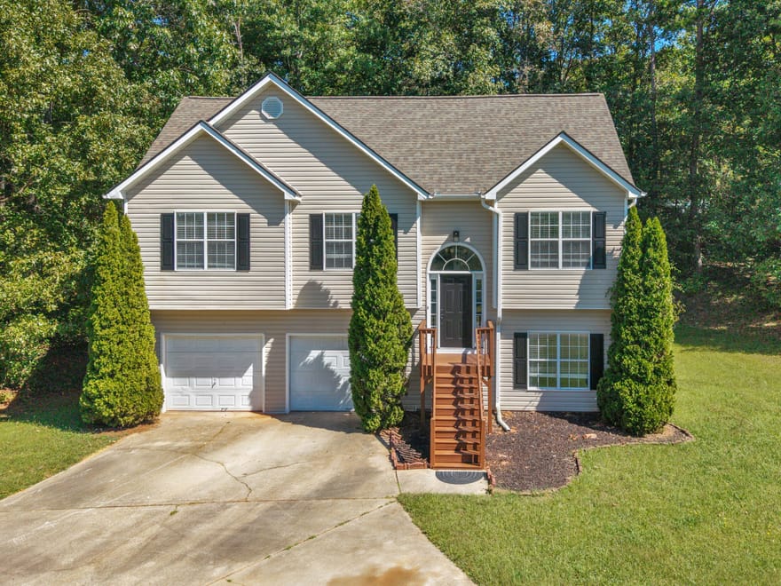 102 Jasons Ridge, Griffin, Georgia
