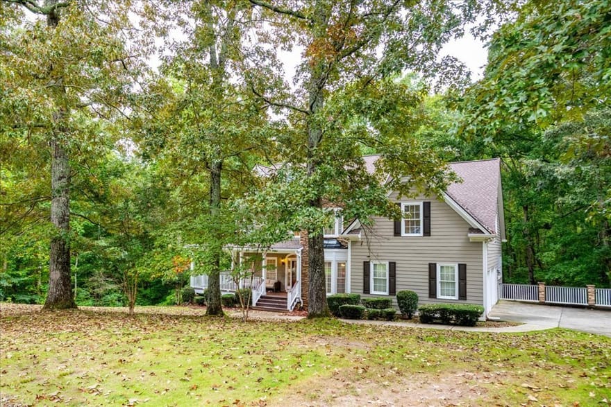 5601 Fox Glove Court, Douglasville, Georgia