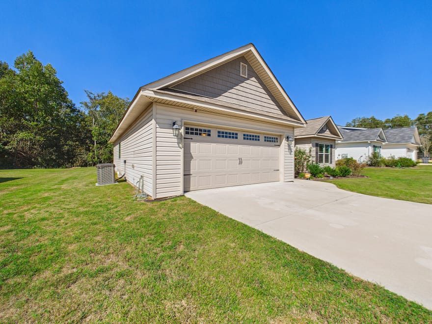 102 Sadie Heights Boulevard, Perry, Georgia