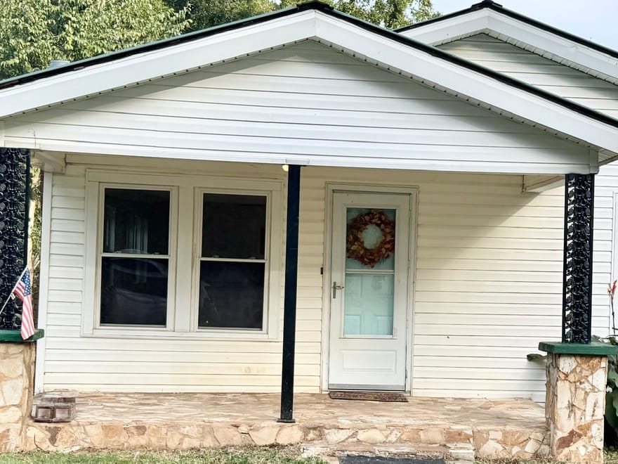 521 Greeson Street, Summerville, Georgia