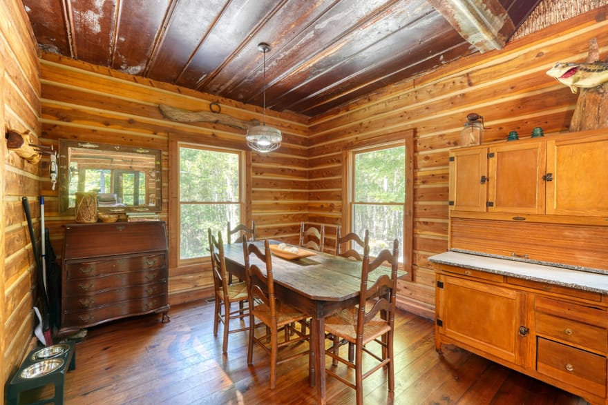 1350 Sweetwater Drive, Clarkesville, Georgia