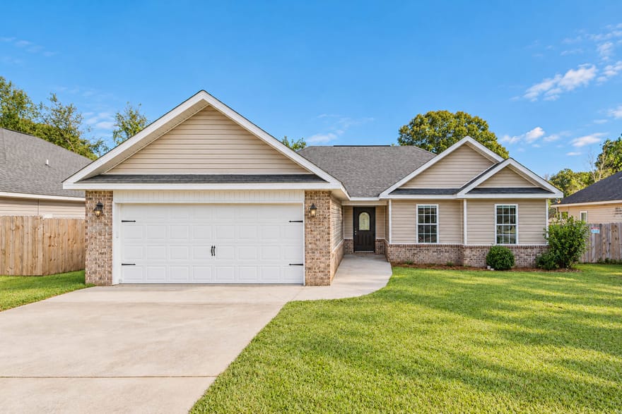 216 Laurel Woods Drive, Warner Robins, Georgia