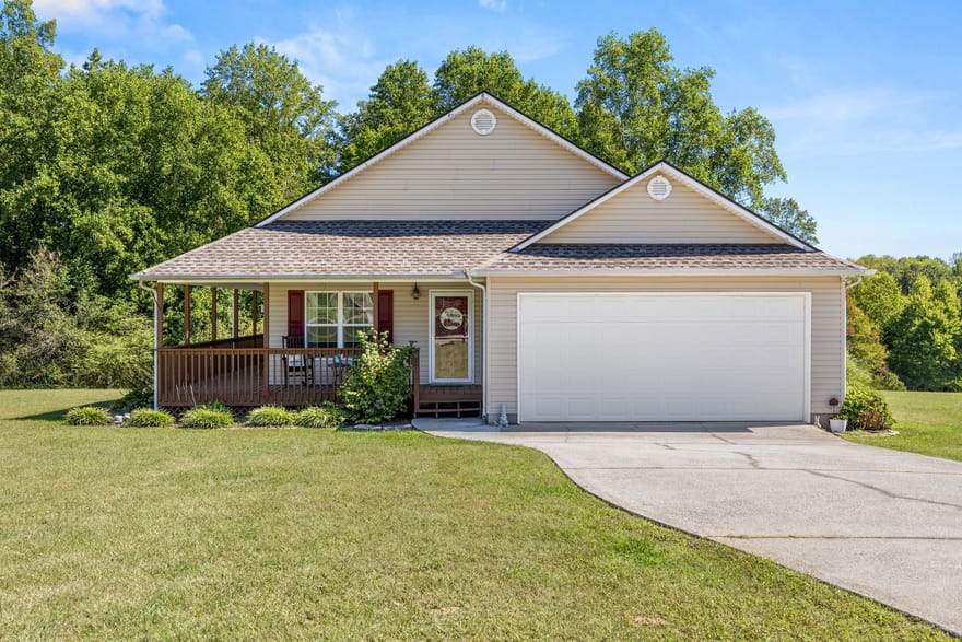 219 Mallard Pond Circle, Alto, Georgia