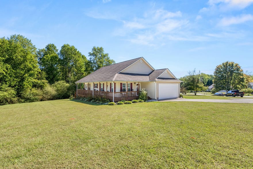 219 Mallard Pond Circle, Alto, Georgia