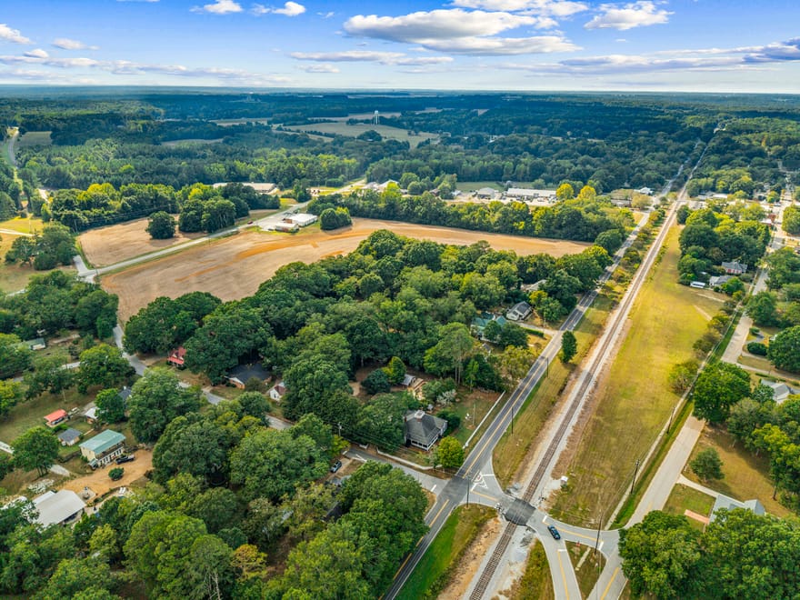 215 East Dixie Highway, Rutledge, Georgia