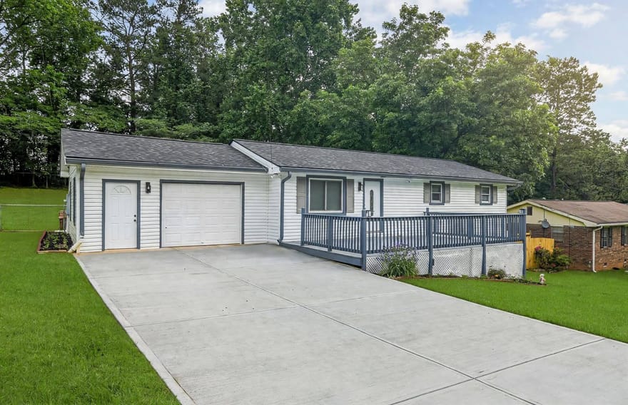 3313 Stoneybrook Drive, Douglasville, Georgia