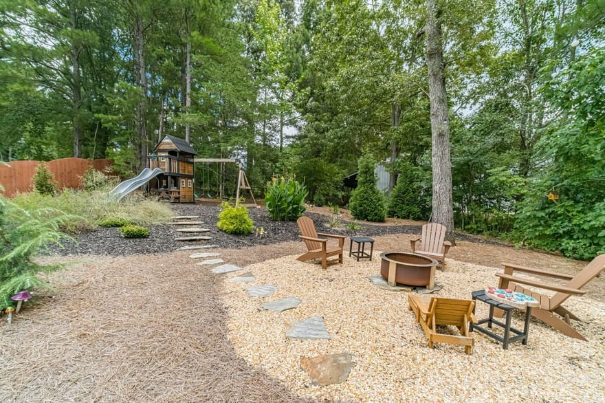 1448 Henderson Ridge Lane, Loganville, Georgia