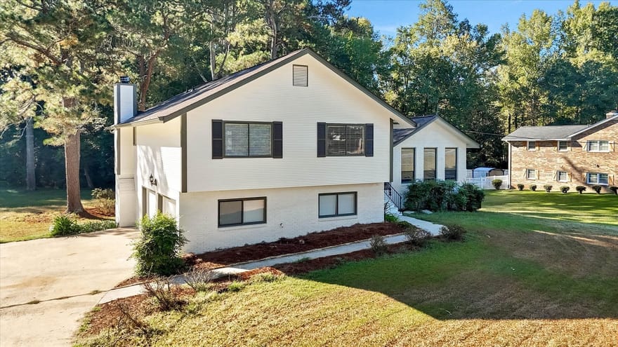 150 Thornton Drive, Fayetteville, Georgia