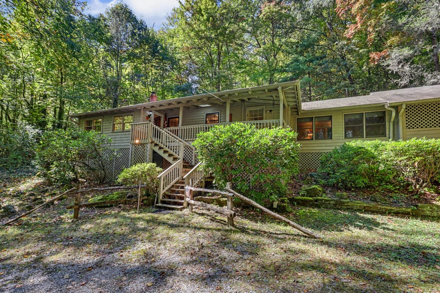 596 Moses Road, Rabun Gap, Georgia