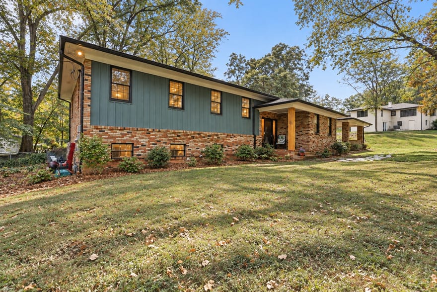 1223 Rosedale Street, Toccoa, Georgia