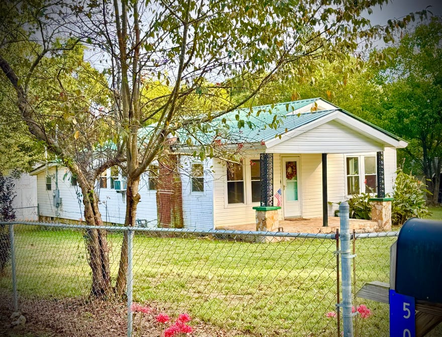 521 Greeson Street, Summerville, Georgia