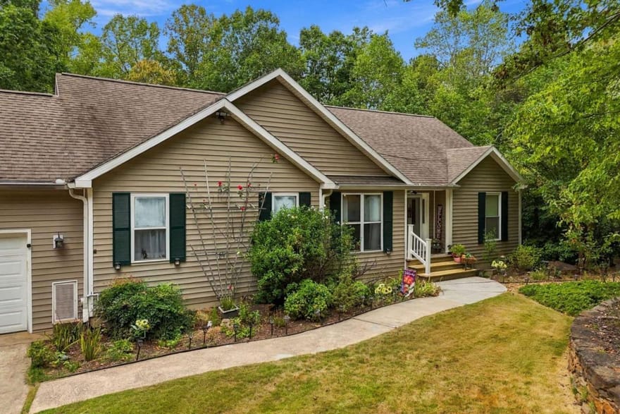 226 Arrow Wood Drive, Waleska, Georgia