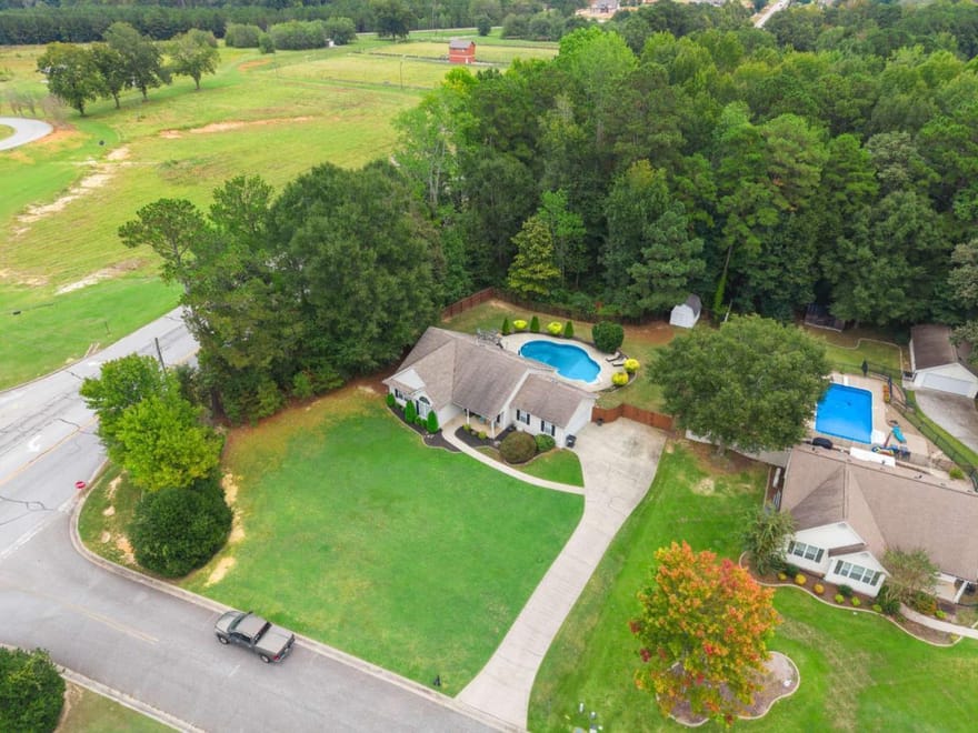 10 Chemin Place, Sharpsburg, Georgia
