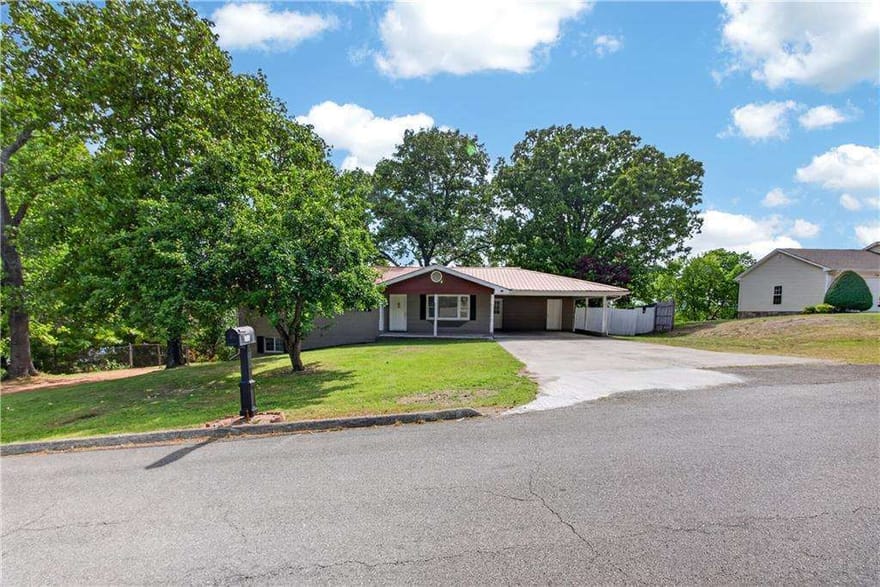 1780 N Boyd Drive, Rocky Face, Georgia