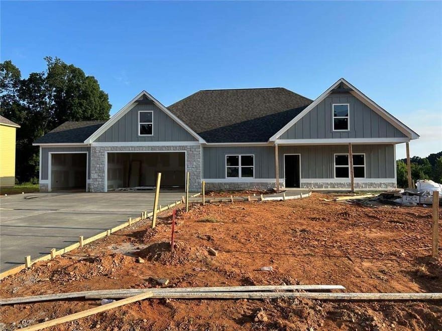 213 Randolph Farms Drive, Dallas, Georgia
