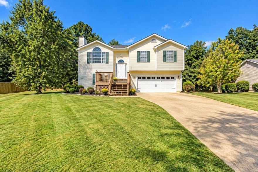 189 Robert Drive, Braselton, Georgia