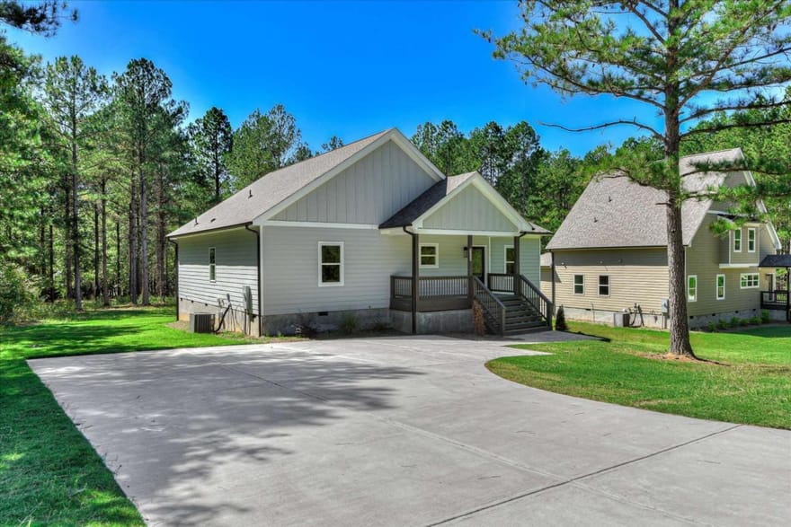 1198 Sunset Cove, Tignall, Georgia
