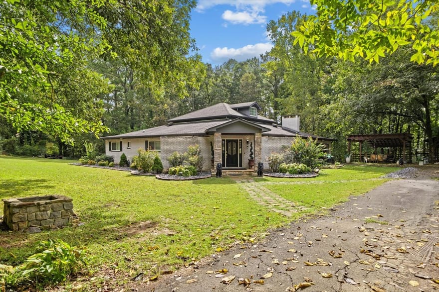 3307 Hopewell Drive, Dalton, Georgia