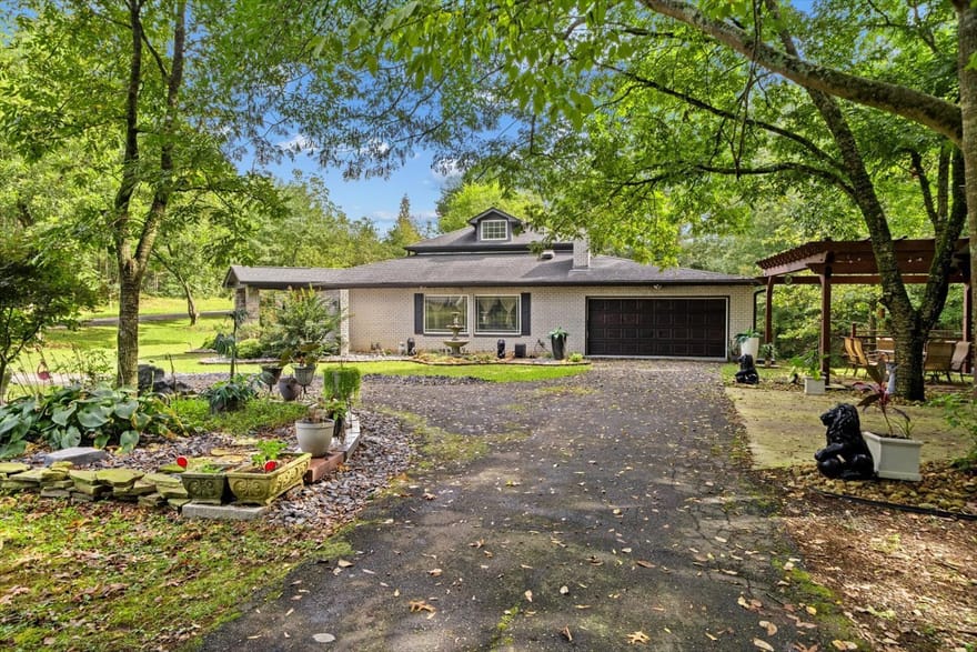 3307 Hopewell Drive, Dalton, Georgia