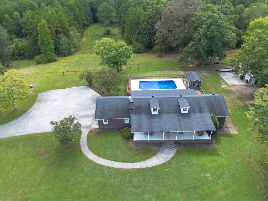 1328 Abrams Road SE, Silver Creek, Georgia