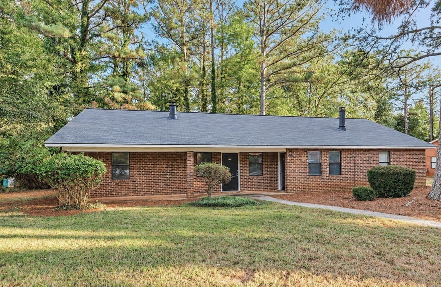 106/108 Upland Court, Athens, Georgia
