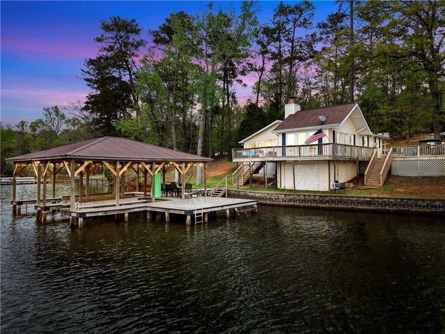 216 Deep Water Road, Mansfield, Georgia