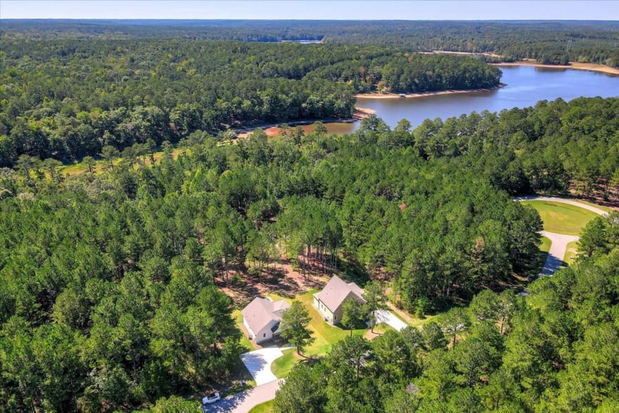1192 Sunset Cove, Tignall, Georgia