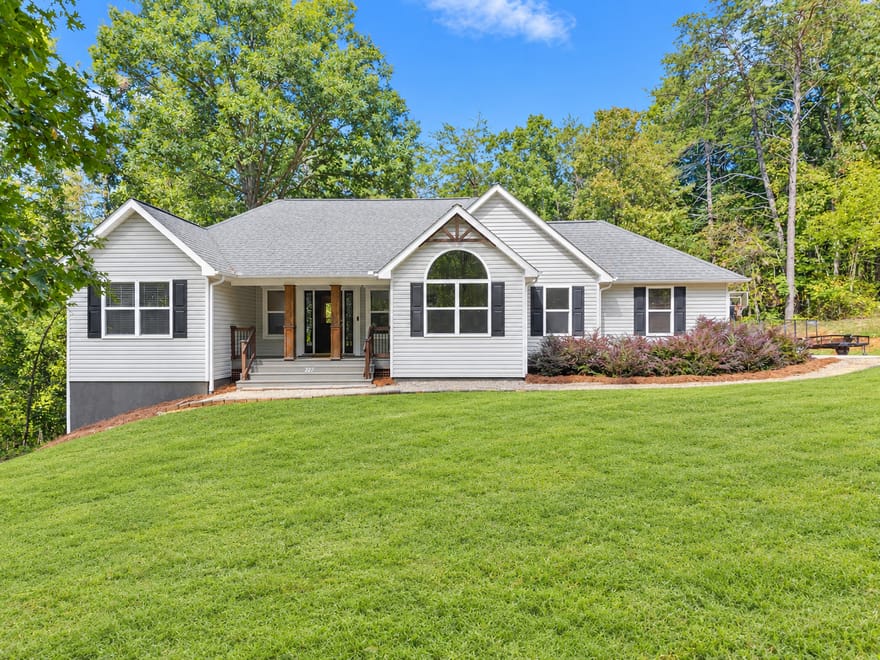 227 Clarkesville Heights Drive, Clarkesville, Georgia