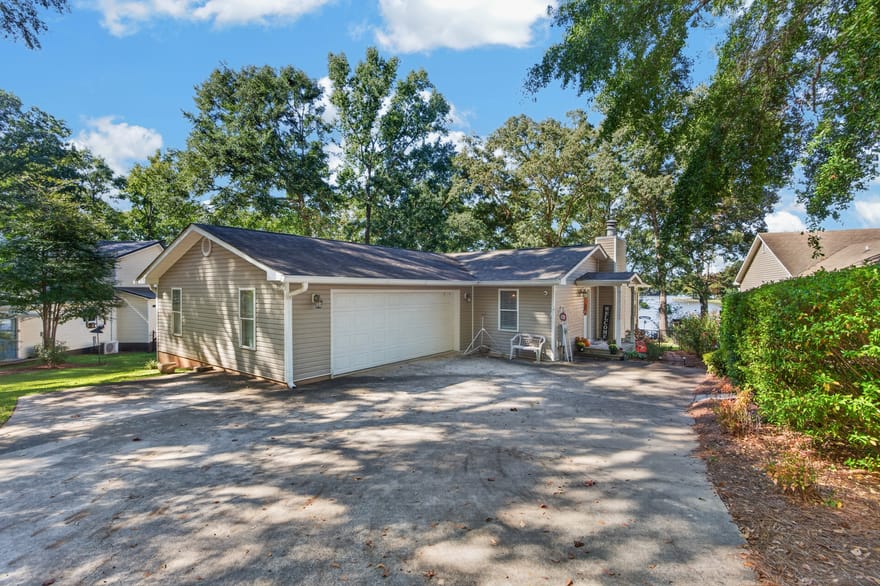 174 Honeysuckle Road NW, Milledgeville, Georgia