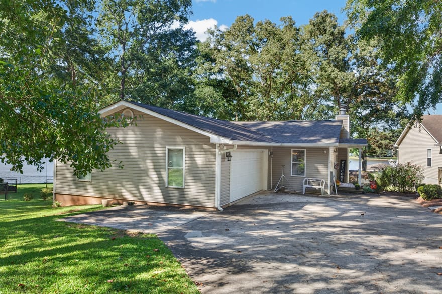 174 Honeysuckle Road NW, Milledgeville, Georgia