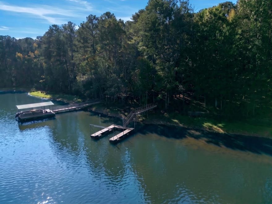 35 Point North Drive, Hogansville, Georgia