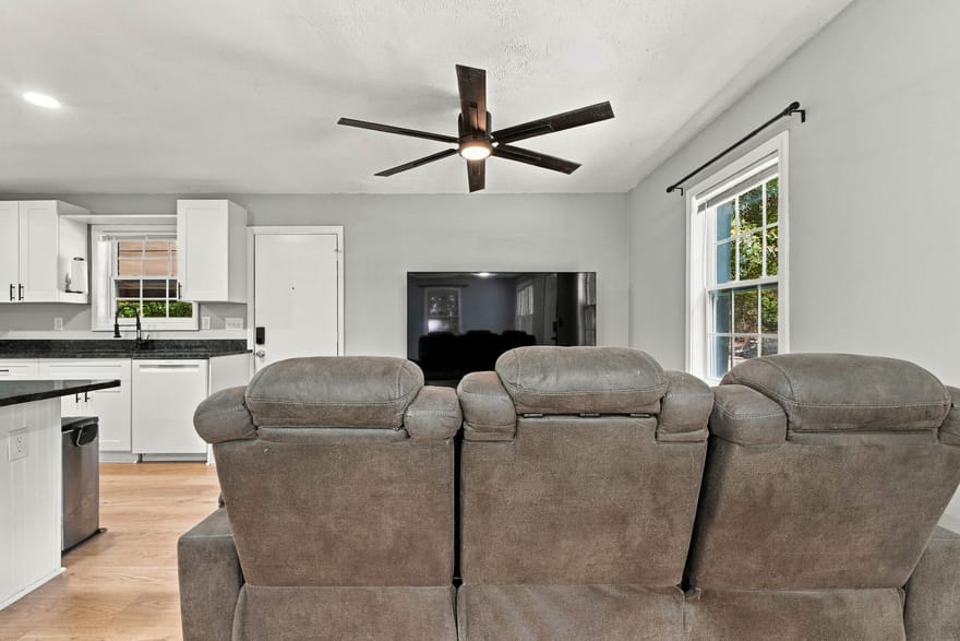 4725 Oak Street, Ellenwood, Georgia