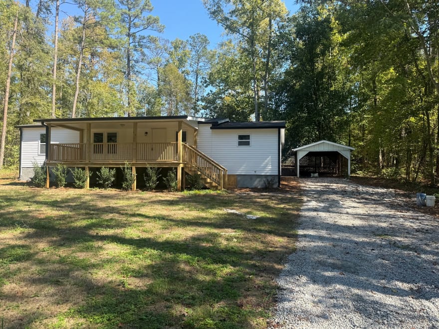 1340 Lake Sinclair Drive, Sparta, Georgia