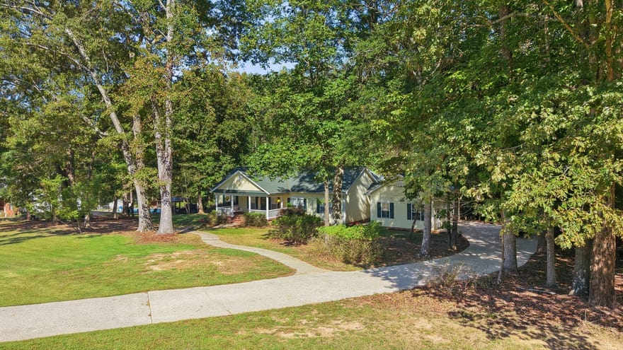 135 Lemarr Drive, Commerce, Georgia