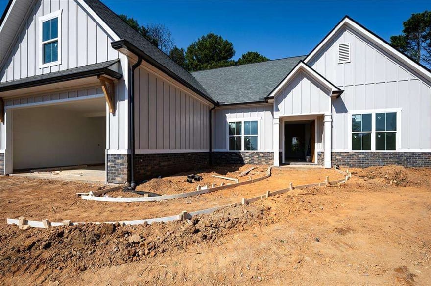 133 Oakhurst Terrace NE, Calhoun, Georgia