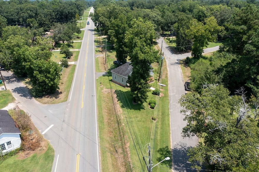 823 Cooper Drive NE, Dawson, Georgia