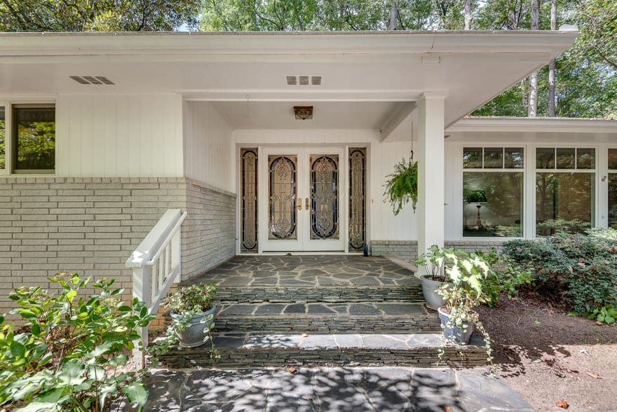 1800 Angelique Drive, Decatur, Georgia